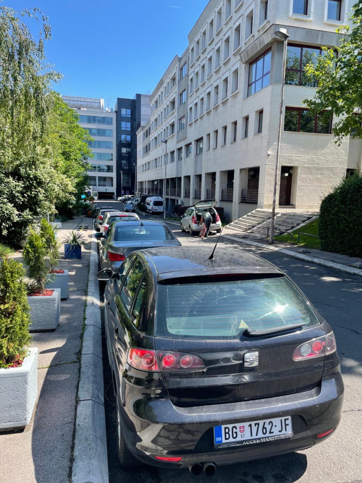 Avangarda Suites Belgrad Exteriör bild